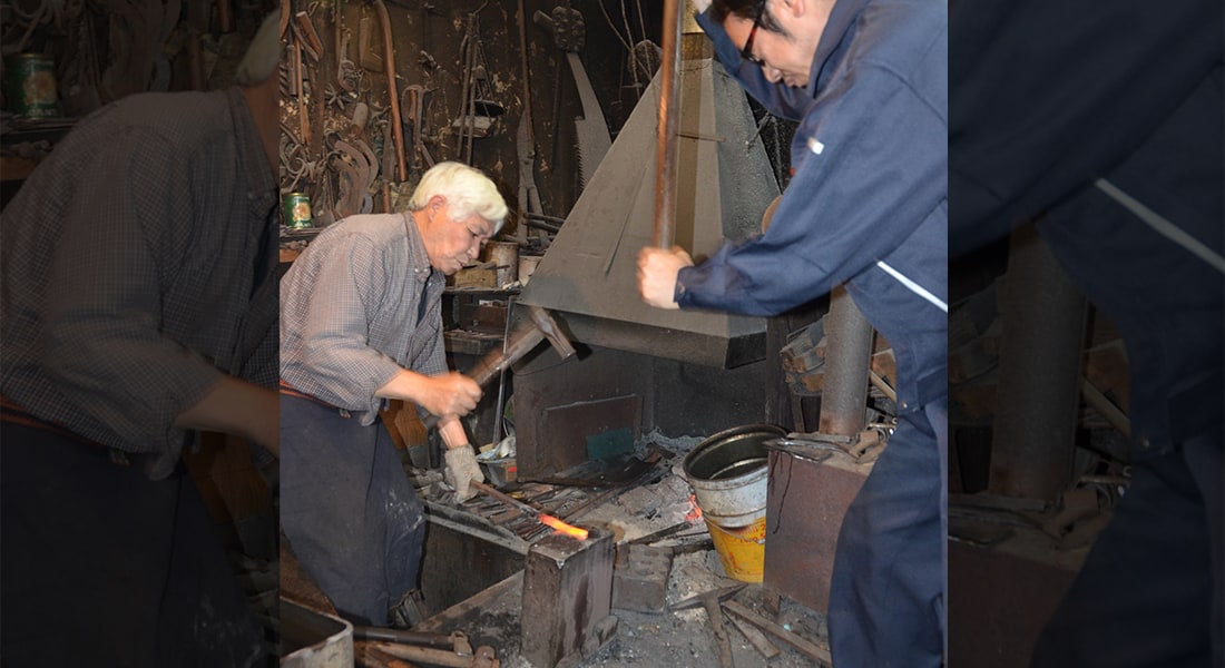 漆かきカンナ 師弟で受け継ぐ 全国唯一の職人技 Craftworks 朝日新聞デジタル